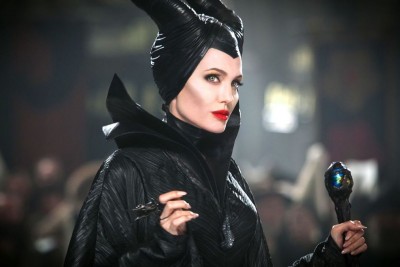 Angelina-Jolie-in-Maleficent_article_story_large.jpg