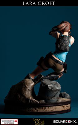 Lara Croft statue